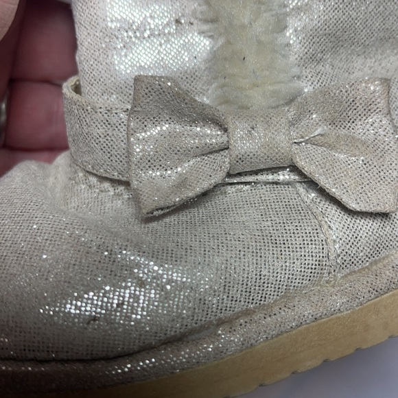 Girls Dora the Explorer toddler boots. Size 5 1/2 - Picture 9 of 11